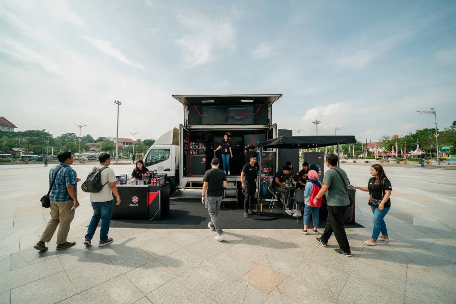 Why Event Truck Rental Works Well for Campaigns in Open Public Spaces